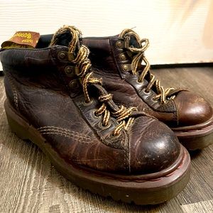 Dr. Martens Womens Boots Size 5